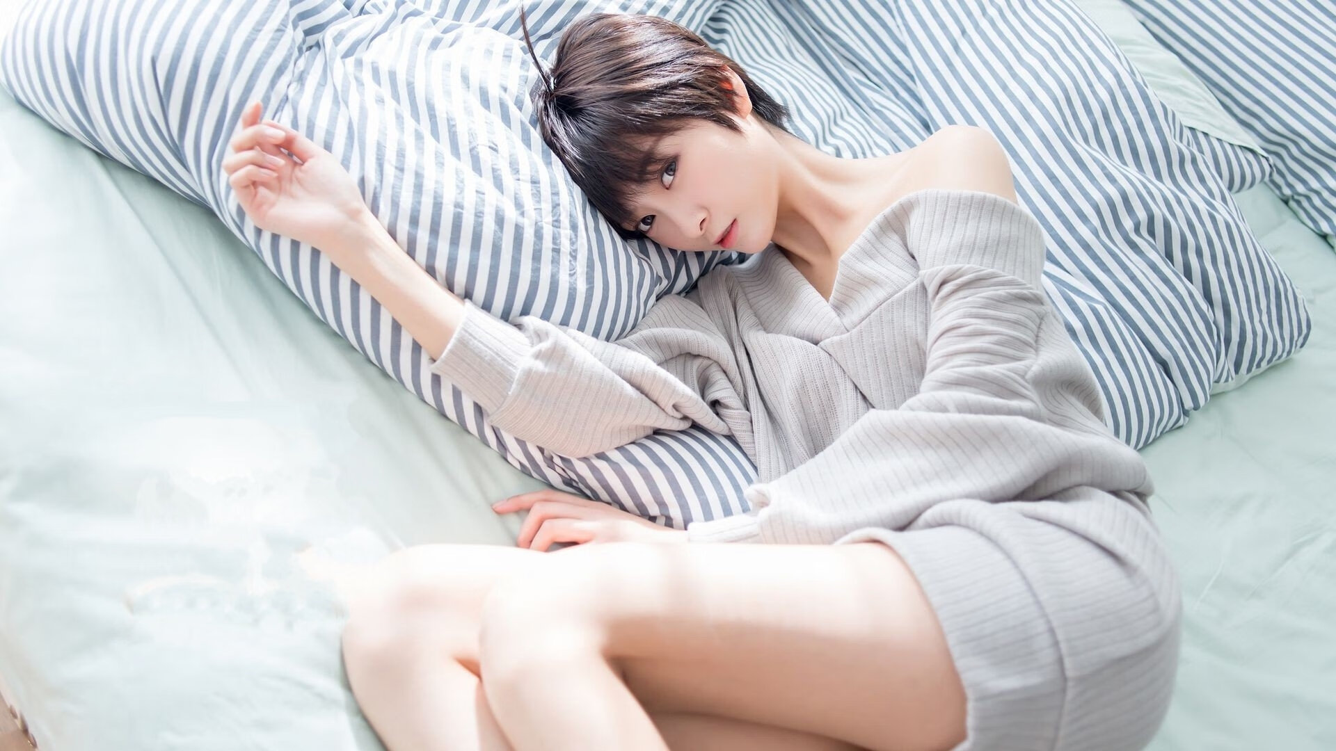 马德里竞技稳坐榜首,战绩稳健士气高昂,马德里竞技实力怎么样